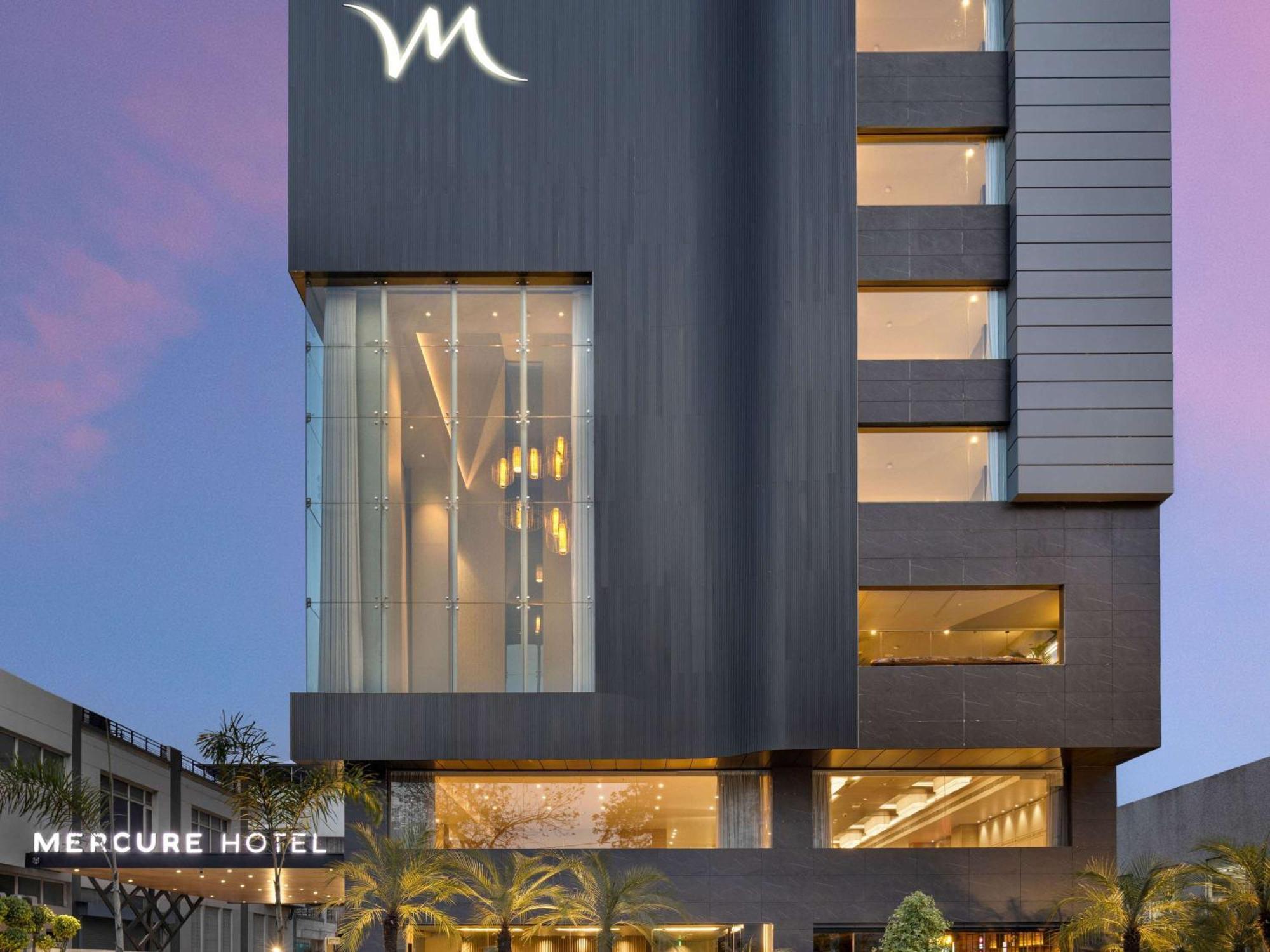 Mercure Chandigarh Tribune Chowk Exteriör bild